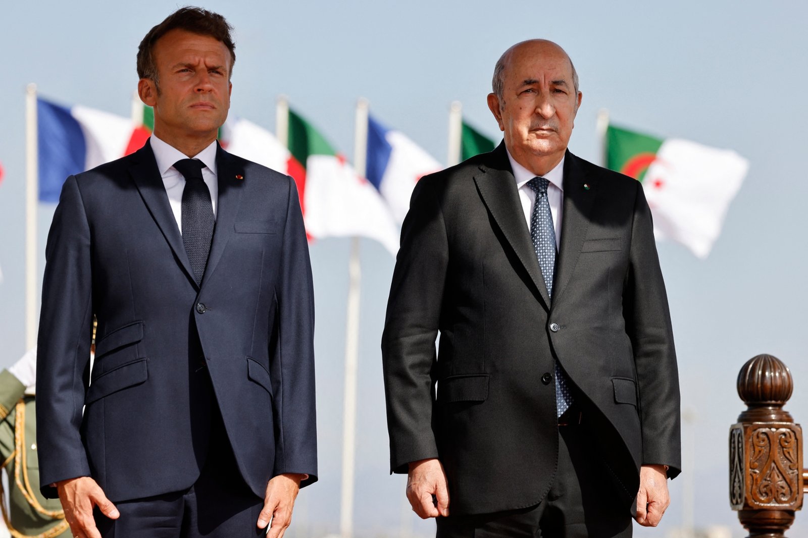 En réponse à Macron, Alger choisit le profil bas