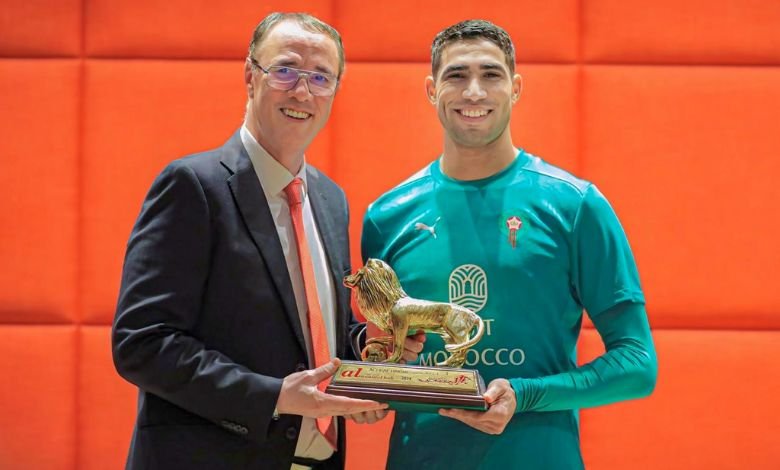 Achraf Hakimi poursuit son ascension en remportant le Lion d’Or 2025