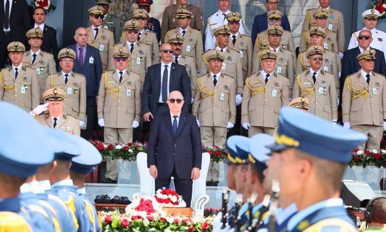 الجيل المسن الذي يحكم الجزائر لا يعلم أن الزمن تغير وجمود مواقفه هو سبب شلل المنطقة المغاربية