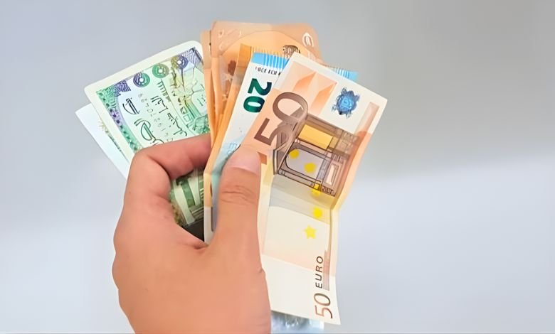 L’euro atteint un niveau record sur le marché noir en Algérie au milieu de la crise monétaire