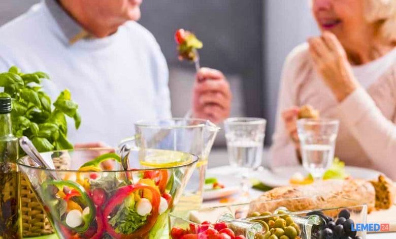 Votre santé après 60 ans : un guide pratique pour une vie sereine et en bonne santé