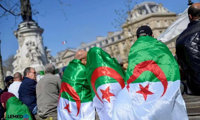 عودة بلا محاسبة أم مناورة سياسية؟ الجزائر تبحث عن مخرج من أزمة الهجرة مع فرنسا