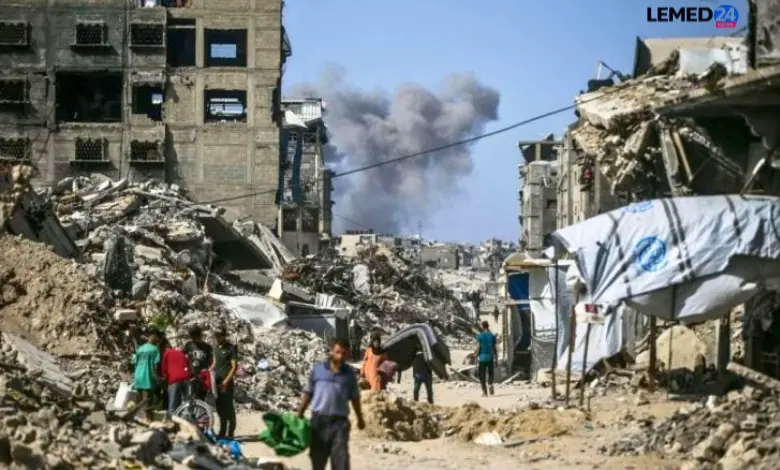 تصعيد إسرائيلي يهدد وقف النار في غزة وتحذير عربي وإسلامي من نسف مسار السلام